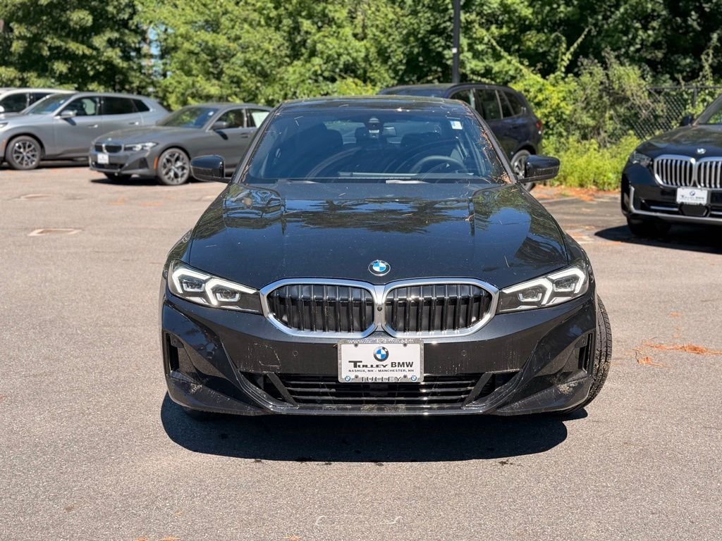 New 2026 Black Sapphire Metallic BMW 330i xDrive image 2
