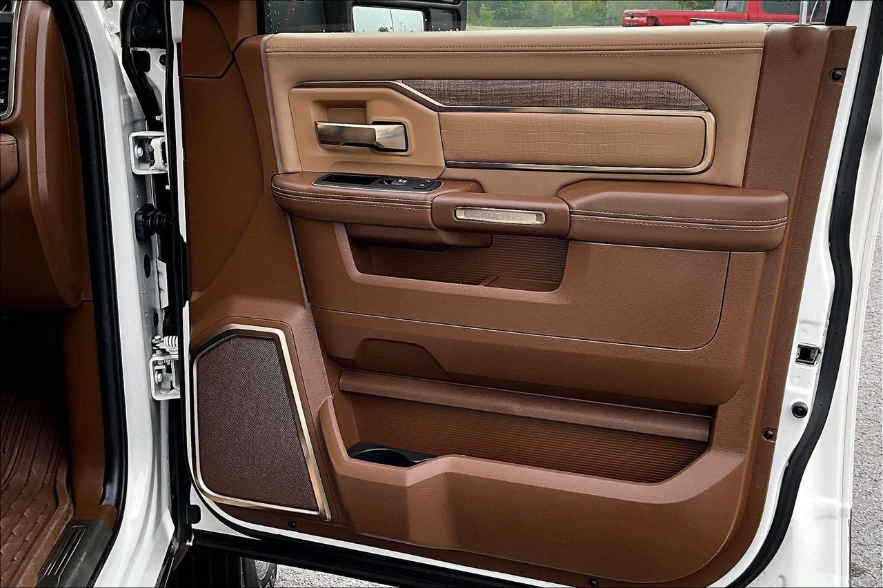 2024 RAM Ram 3500 Pickup Longhorn - Photo 30