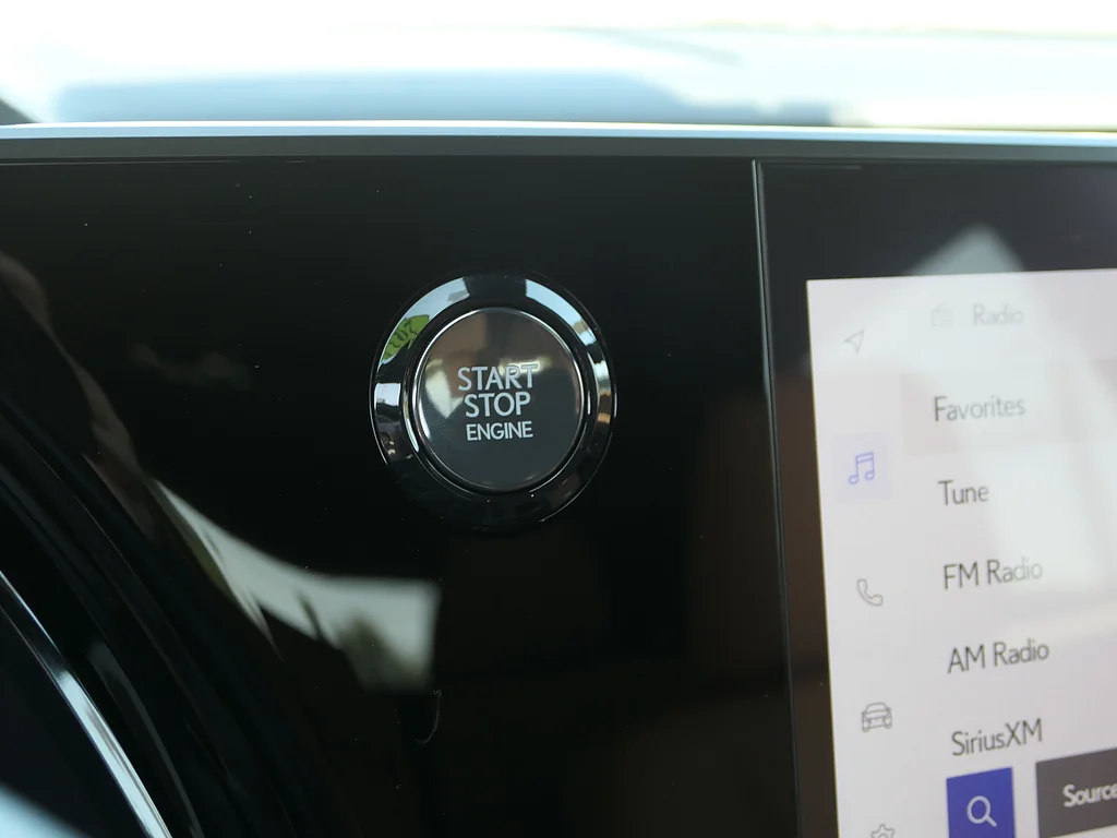Used 2024 Eminent White Pearl Lexus Premium image 16