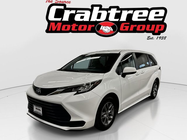 2023 Toyota Sienna LE