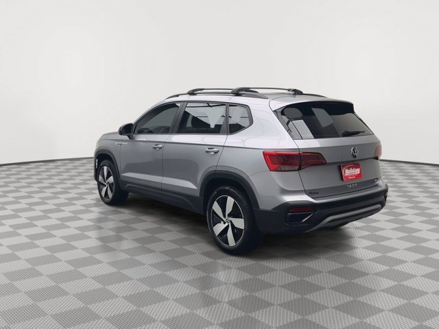 Used 2023 Pyrite Silver Metallic Volkswagen S image 31