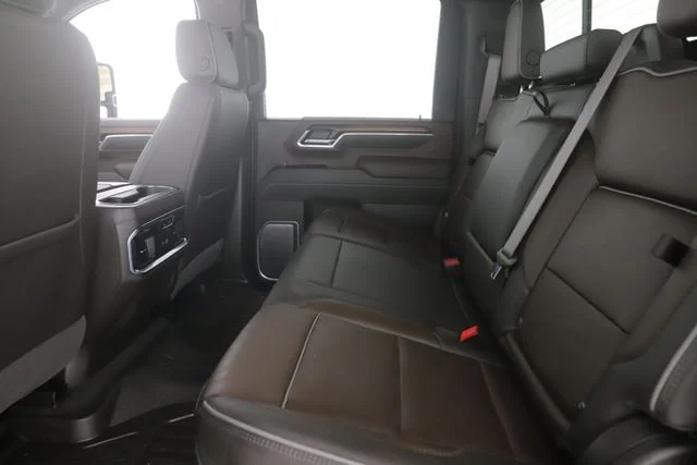 Used 2025 Black GMC Denali image 29