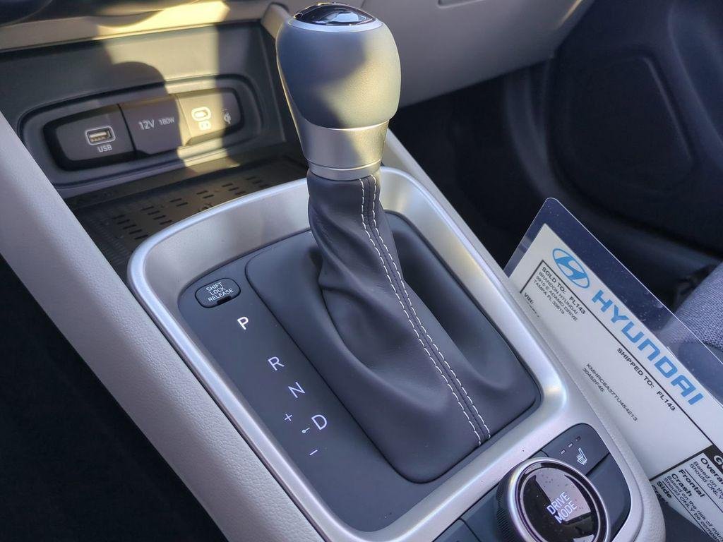 New 2026 White Hyundai SEL w/Two-Tone Roof image 20
