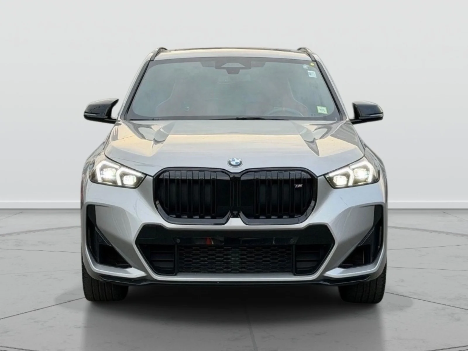 Used 2026 Silver BMW M35i image 2