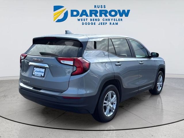 Used 2023 Silver GMC SLE image 5