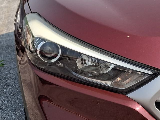 Used 2017 Red Hyundai SE image 12