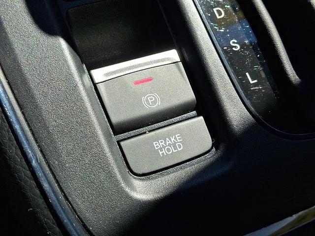 Certified Used 2024 Gray Honda LX image 25