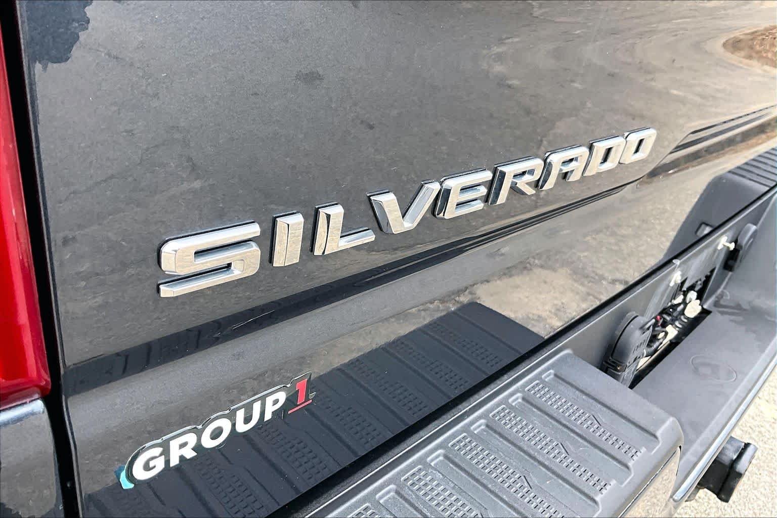 Used 2021 Shadow Gray Metallic Chevrolet RST image 10