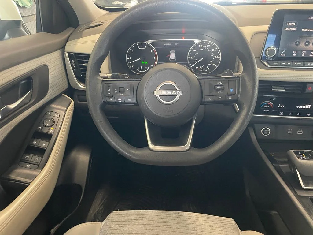 Used 2022 White Nissan SV image 13