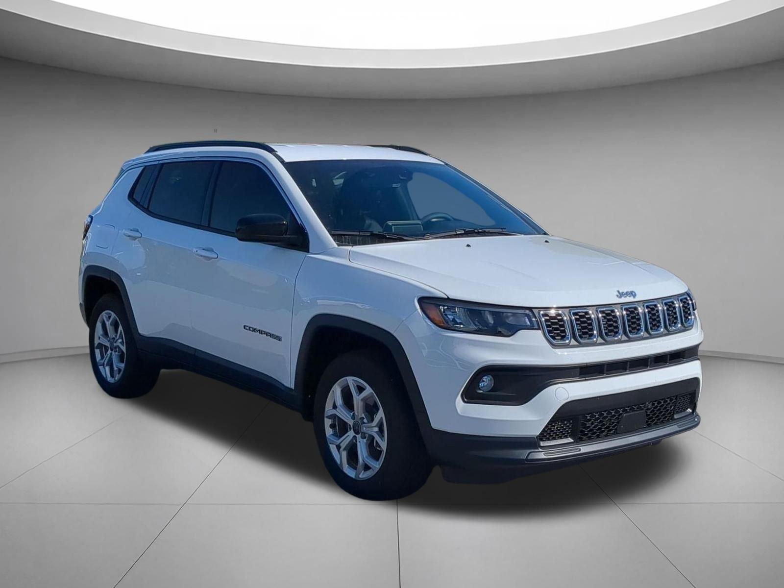Used 2026 Bright White Clearcoat Jeep Latitude image 7