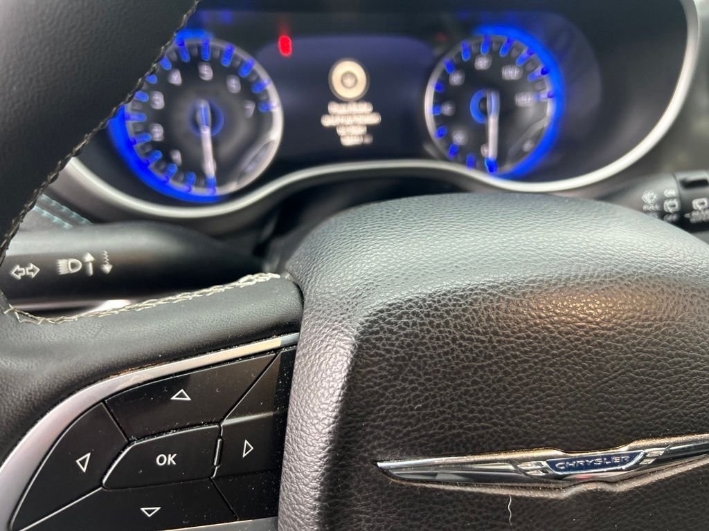 Used 2023 White Chrysler Touring L image 12