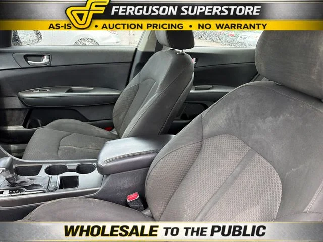 Used 2016 Purple Kia LX image 19