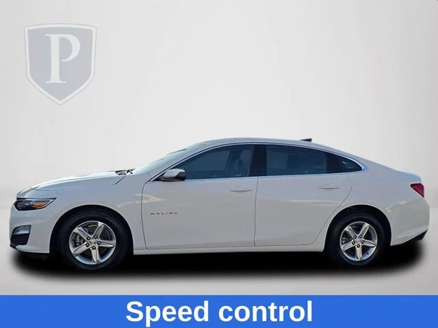 Used 2025 Summit White Chevrolet LS image 12