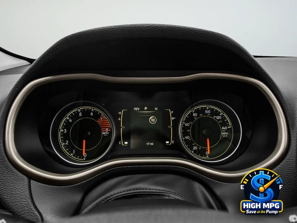Used 2016 Black Jeep Latitude image 21