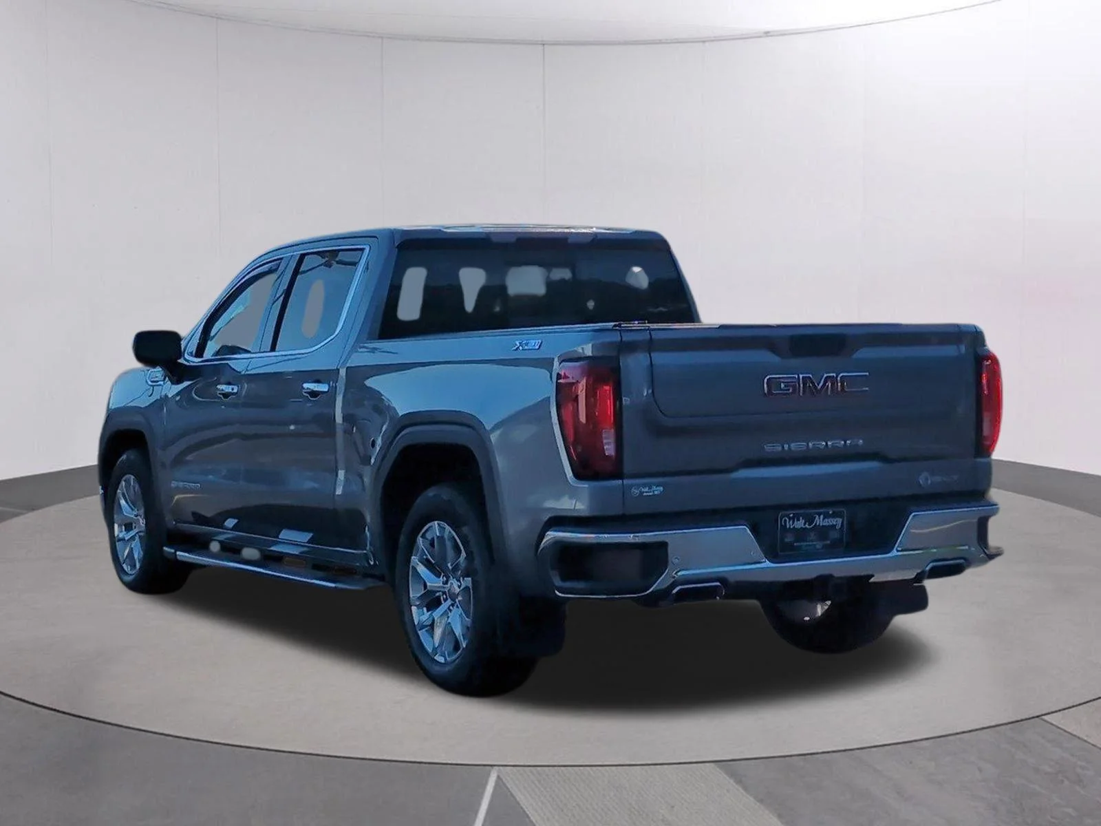 Used 2019 SATIN STEEL METALLIC GMC SLT image 4