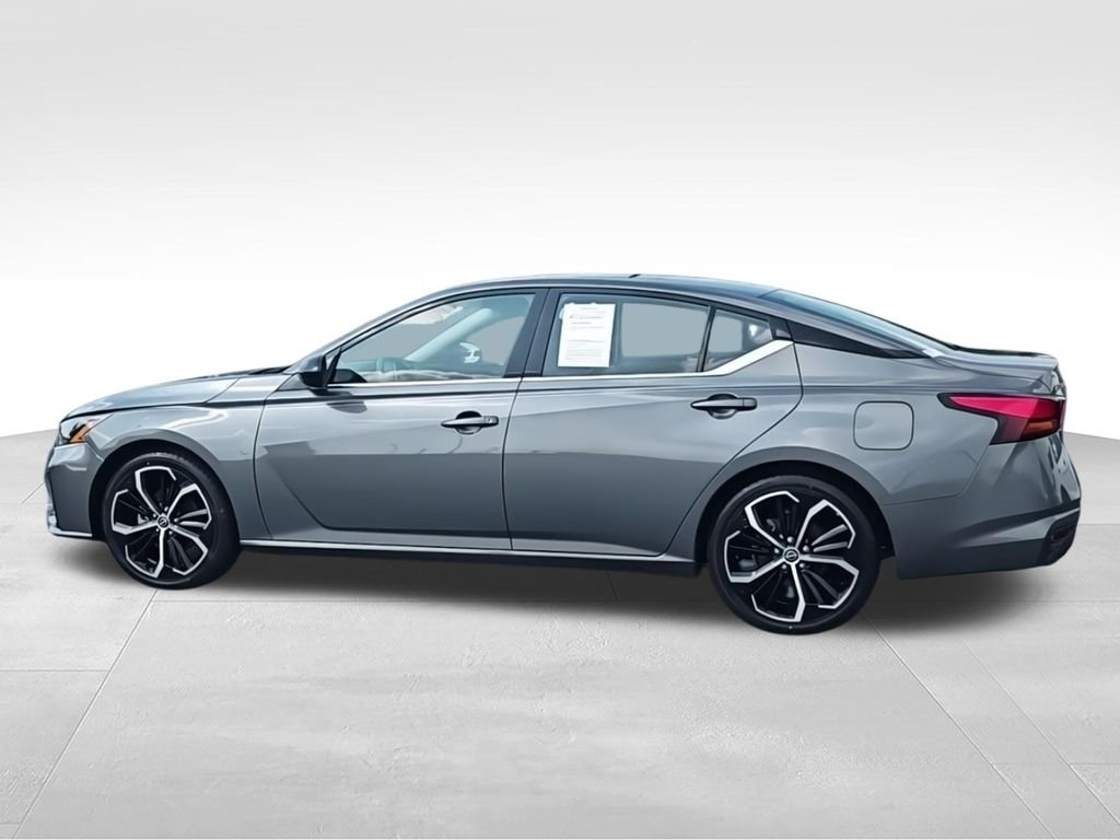 Used 2024 Gray Nissan 2.5 SR image 7