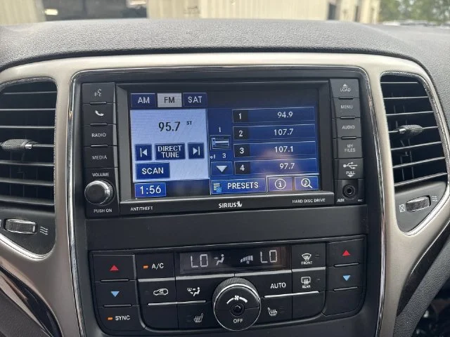 Used 2012 Black Jeep Laredo image 21