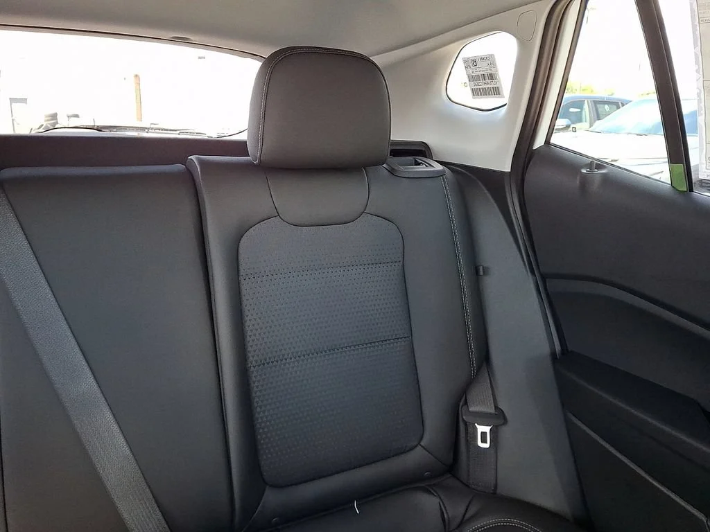 New 2026 Summit White Chevrolet LT image 15
