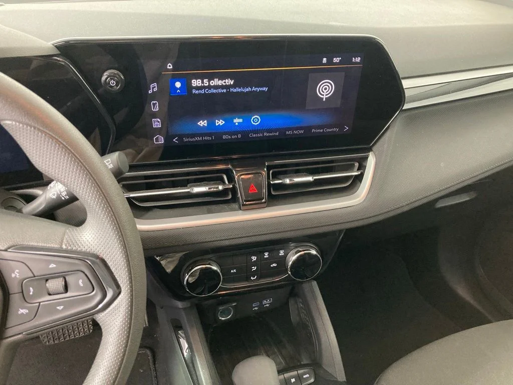 Used 2025 Gray Chevrolet LT image 2
