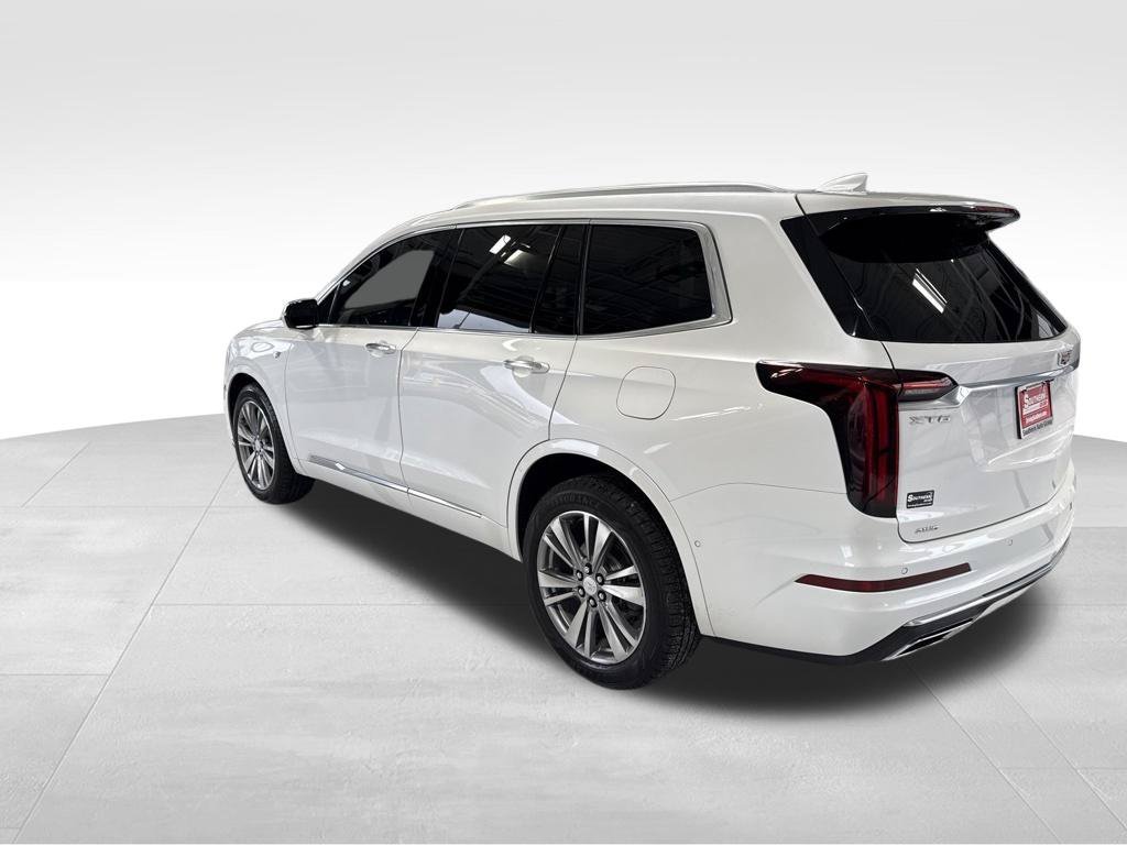 Used 2022 White Cadillac Premium Luxury image 4