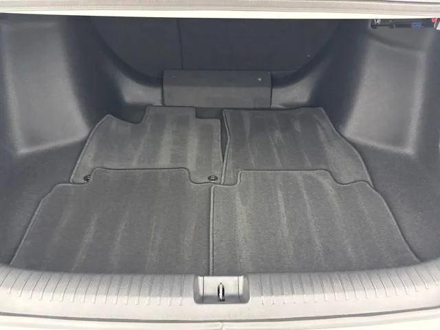 Used 2025 White Honda EX-L image 31