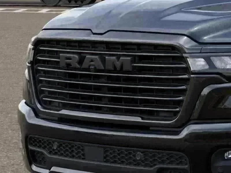 New 2026 Diamond Black Crystal Pearl-Coat Exterior Paint RAM Laramie Night Edition image 34