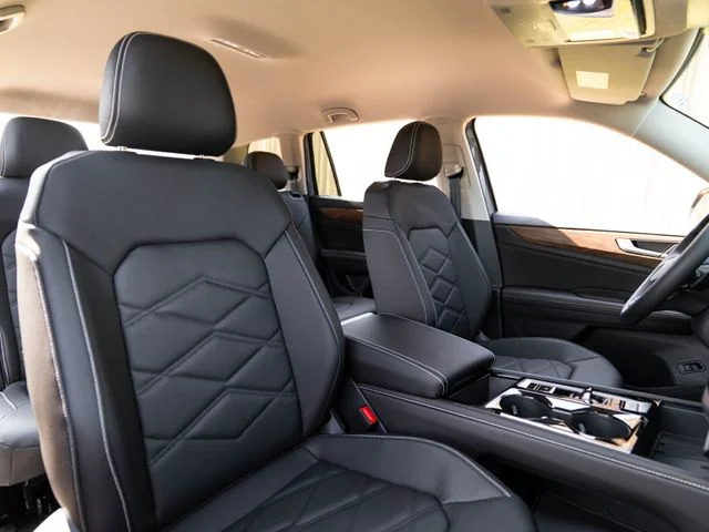 New 2026 Gray Volkswagen 2.0T SE w/Technology image 15