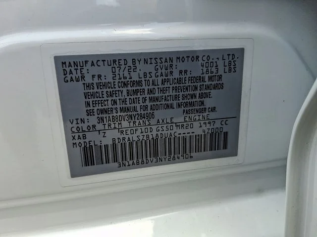 Used 2022 White Nissan SR image 27
