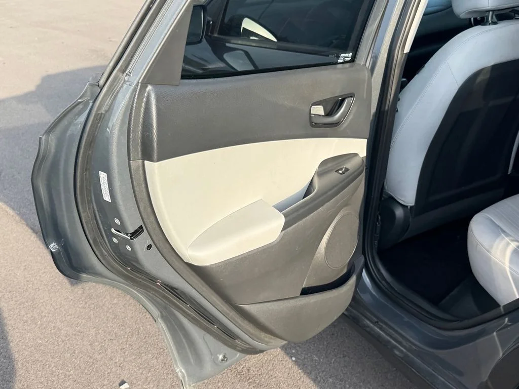 Used 2023 Gray Hyundai SEL image 13