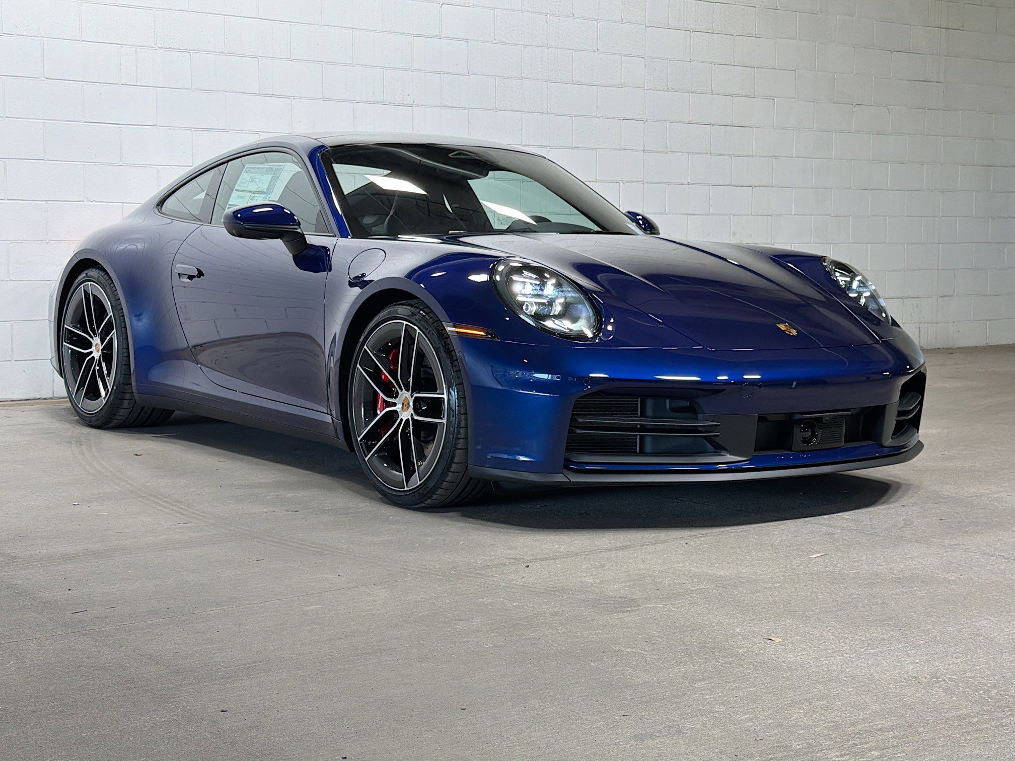 New 2026 Gentian Blue Metallic Porsche Carrera 4S image 6