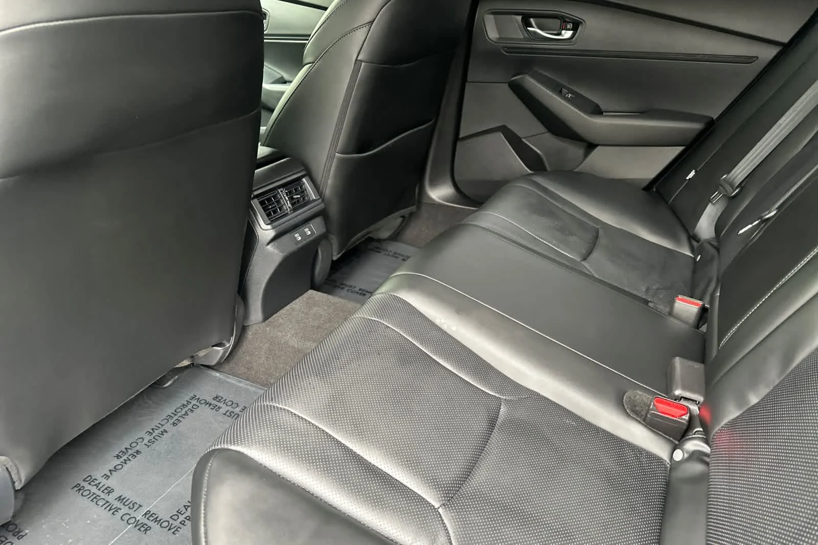 Used 2024 Canyon River Blue Metallic Honda EX-L image 4