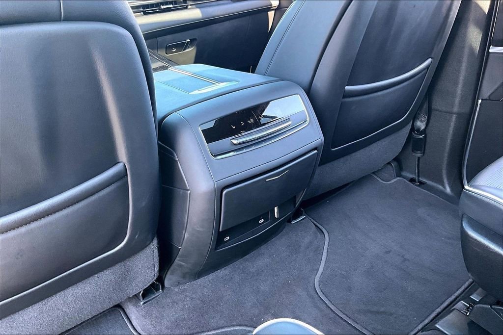 2024 Cadillac Escalade Sport - Photo 25