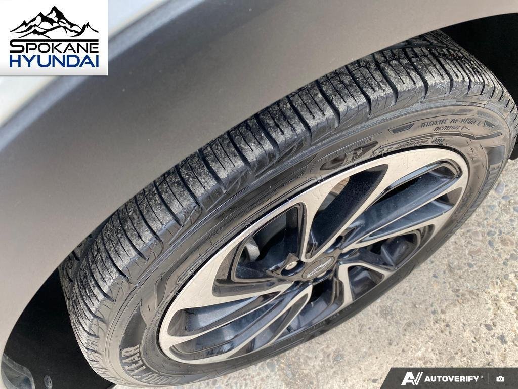 Used 2022 Silver Flare Metallic Chevrolet Premier image 10