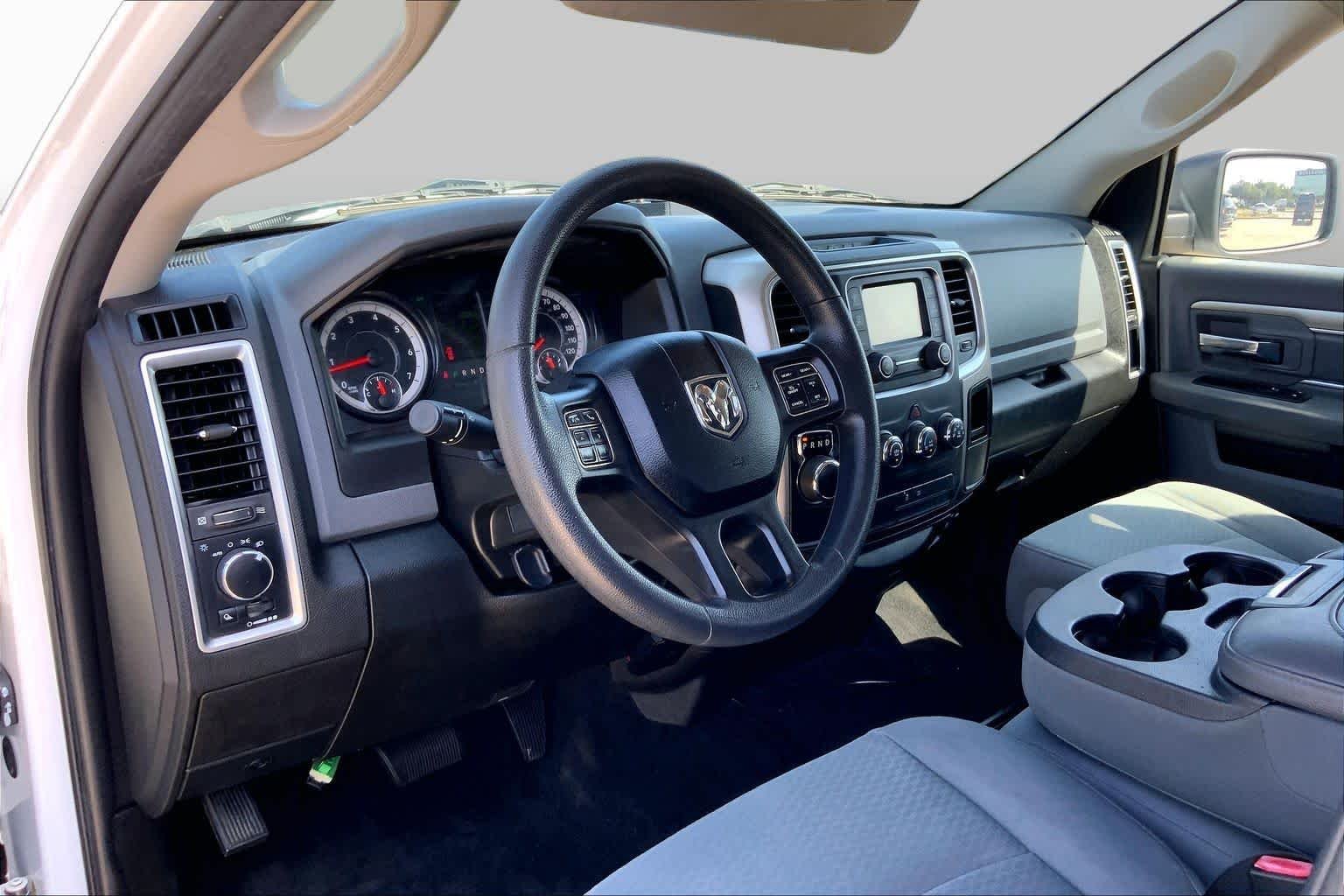 Used 2019 Bright White Clearcoat Ram SLT image 17