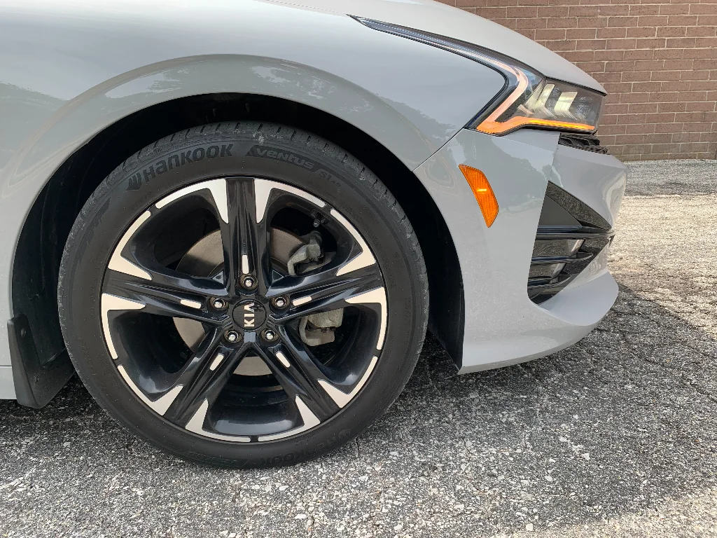 Used 2021 Wolf Gray Kia GT-Line image 9