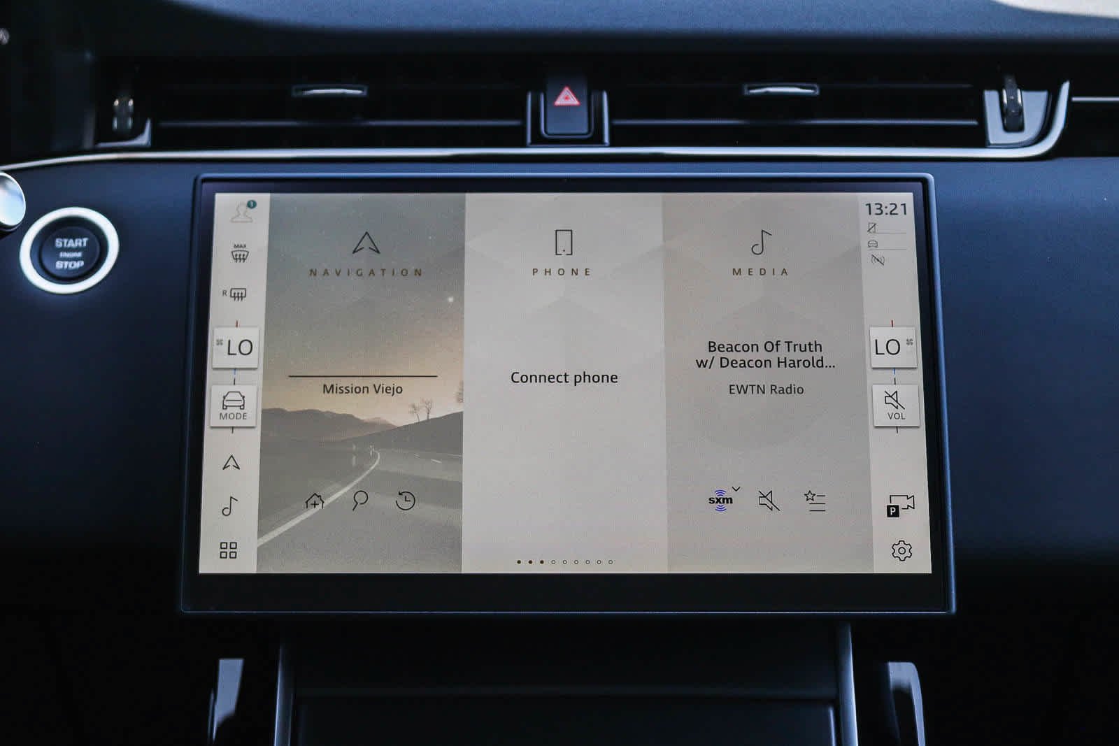 New 2026 Santorini Black Land Rover Core S image 12