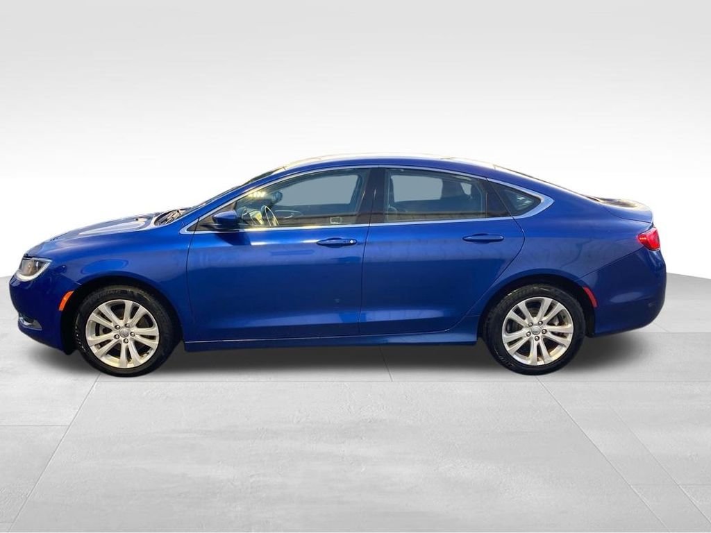 Used 2015 Blue Chrysler Limited image 24