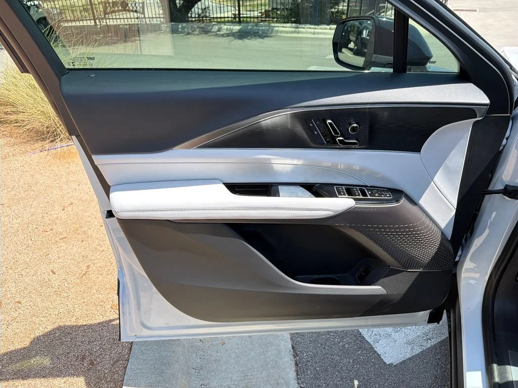 2026 Cadillac LYRIQ Sport - Photo 20