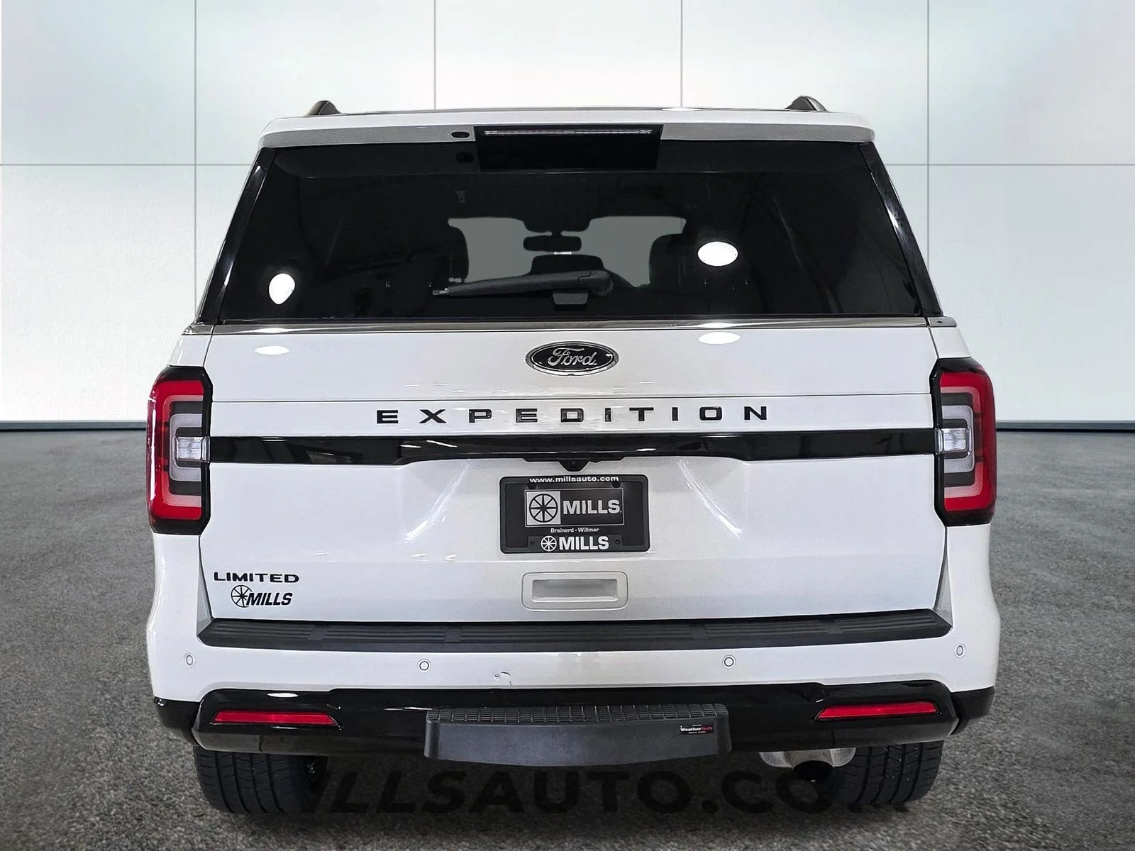 Used 2023 White Metallic Ford Limited image 6