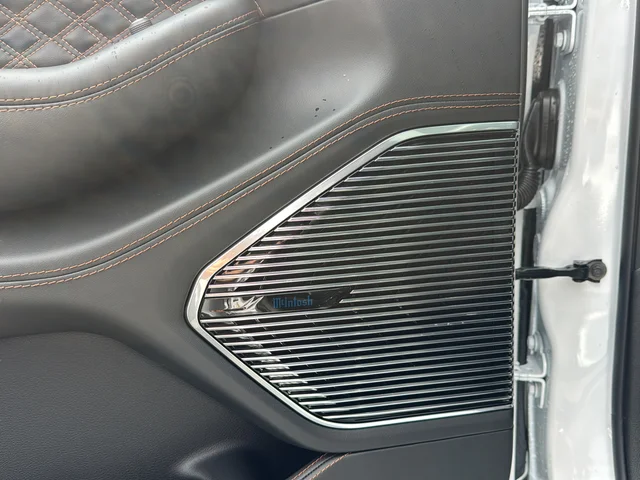 Used 2026 White Jeep Summit image 10