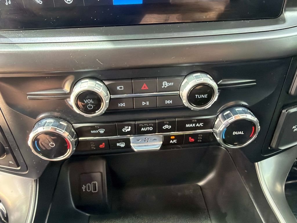 Used 2025 Silver Ford Tremor image 26