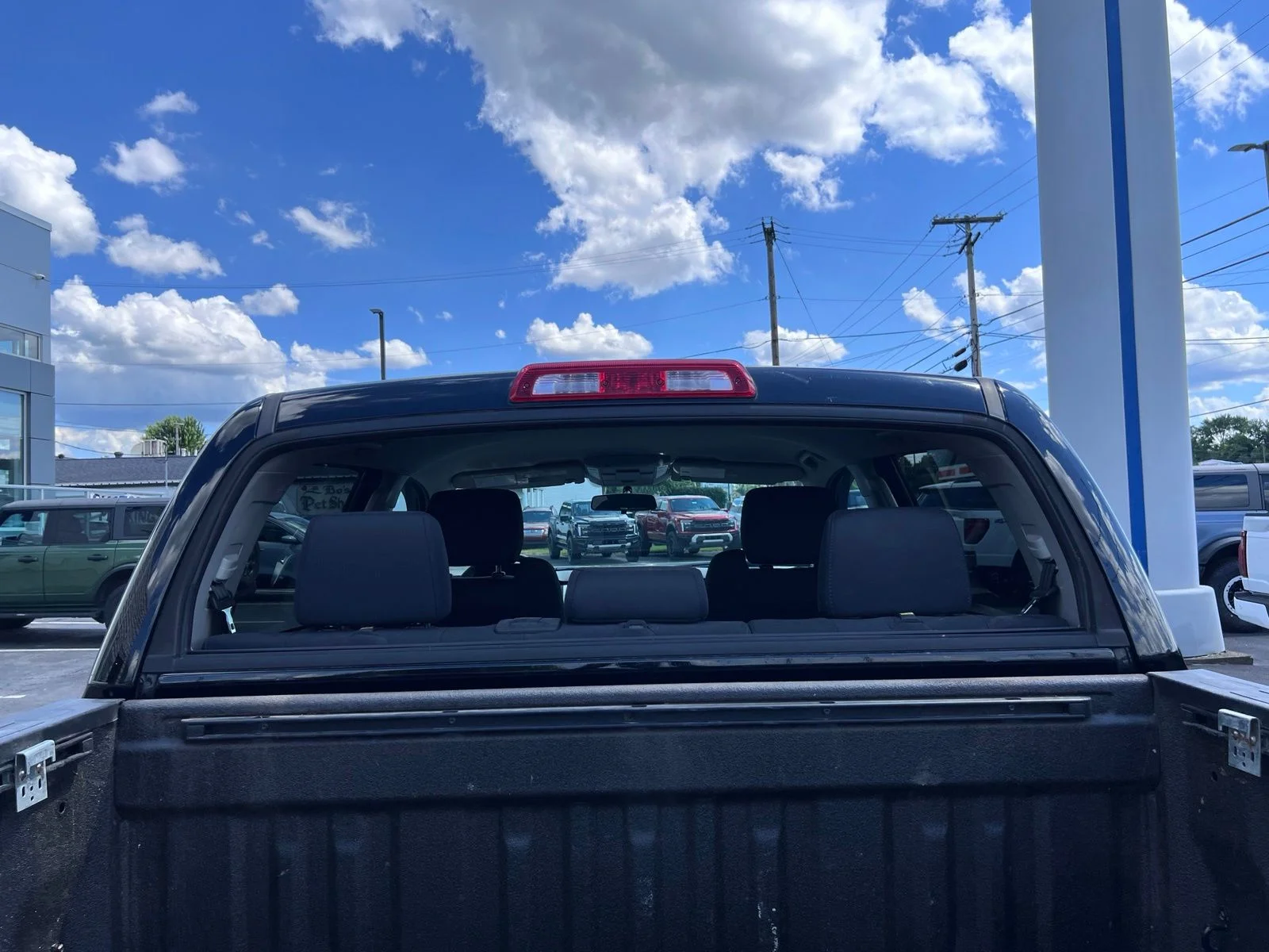 Used 2017 Black Toyota SR5 image 12