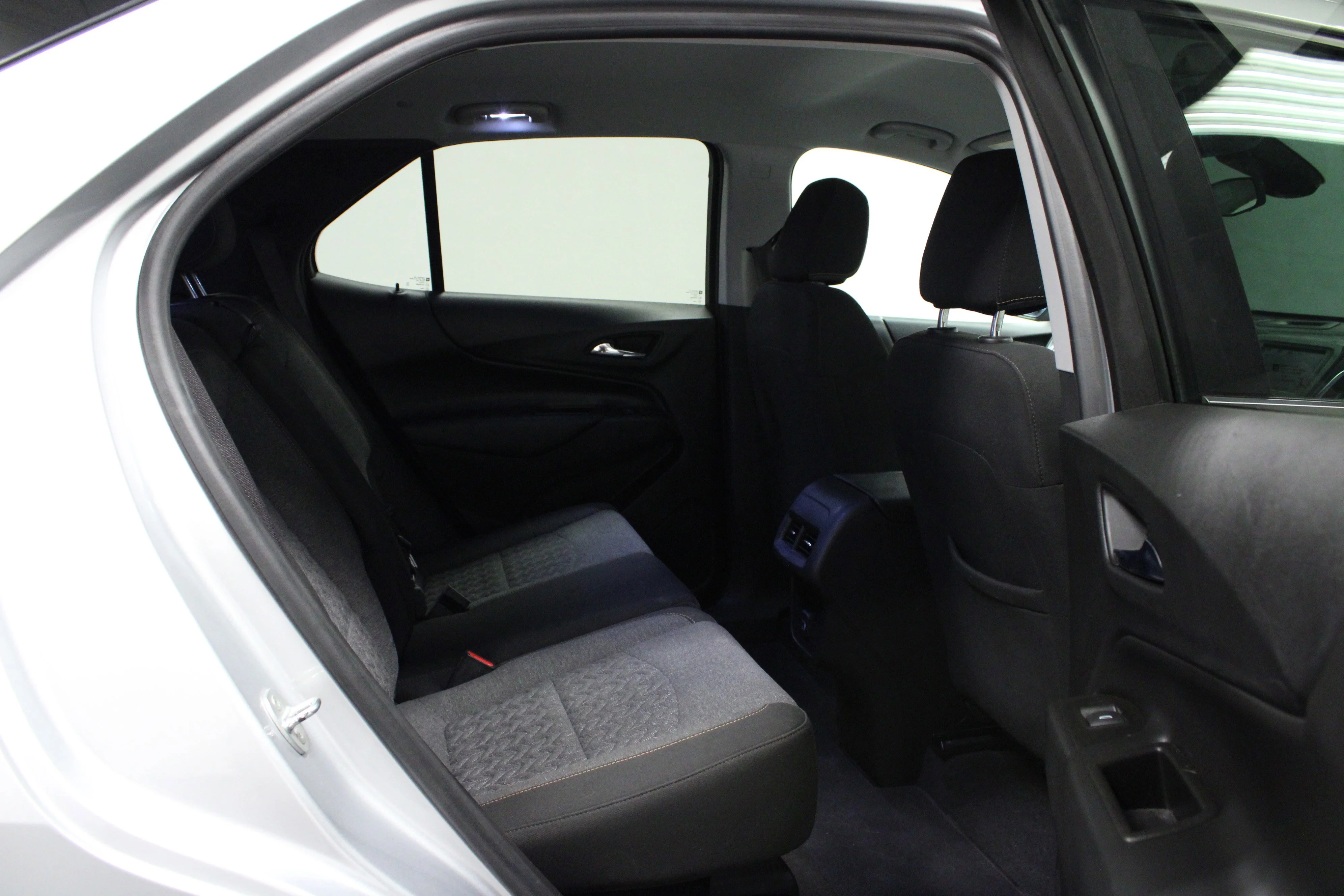 Used 2022 Silver Ice Metallic Chevrolet LT image 15