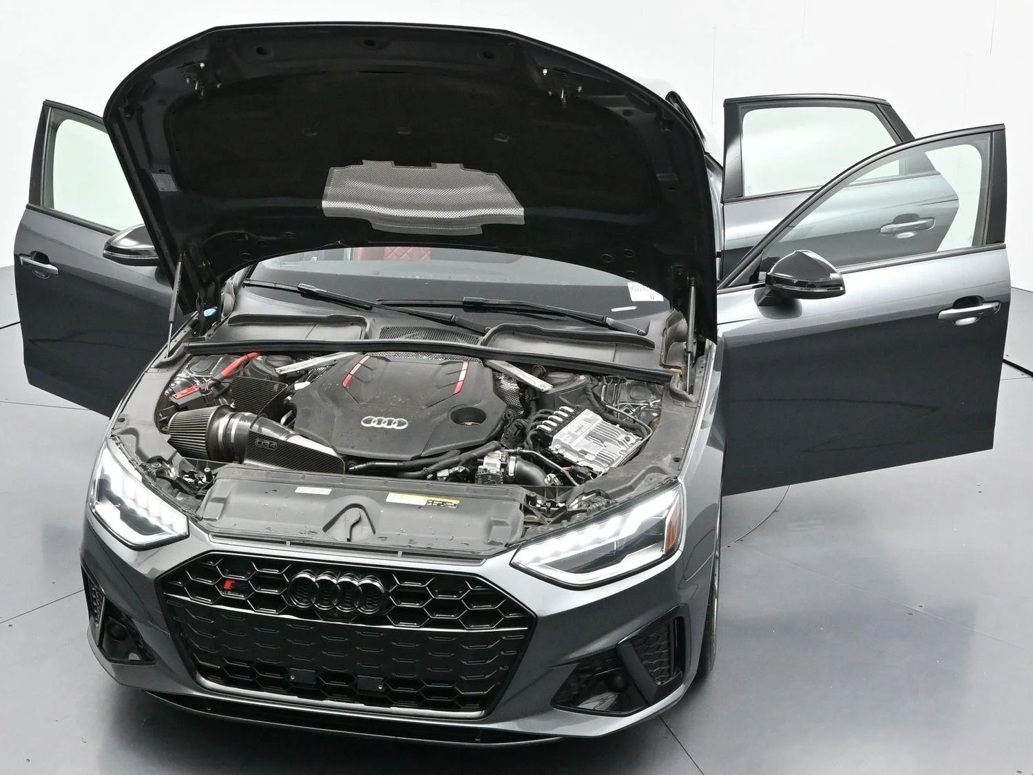 Used 2024 Daytona Gray Pearl Effect Audi Premium Plus image 44