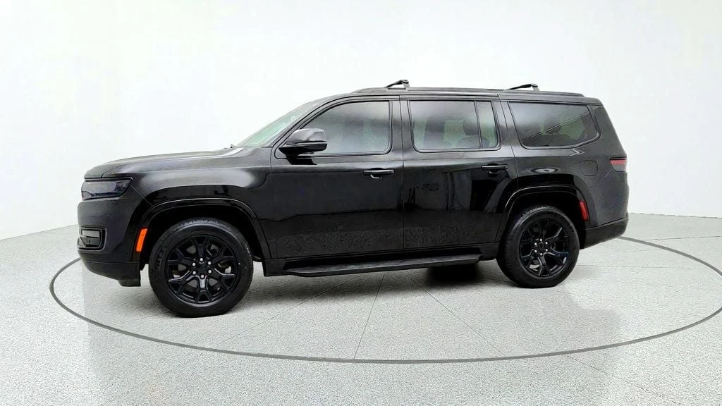 Used 2023 Diamond Black Crystal Pearlcoat Jeep Series II Carbide 4x4 w/ Tri-Pane Roof & Captain