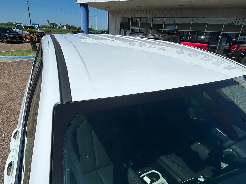 Used 2023 White Chrysler LX image 7