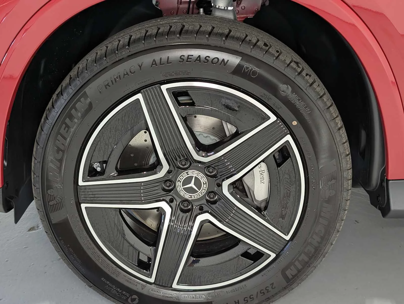 New 2026 MANUFAKTUR Patagonia Red Metallic Mercedes-Benz GLC 300 image 3