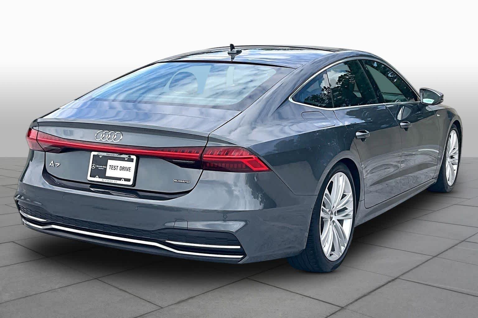 Used 2019 Mythos Black Metallic Audi Premium Plus image 13