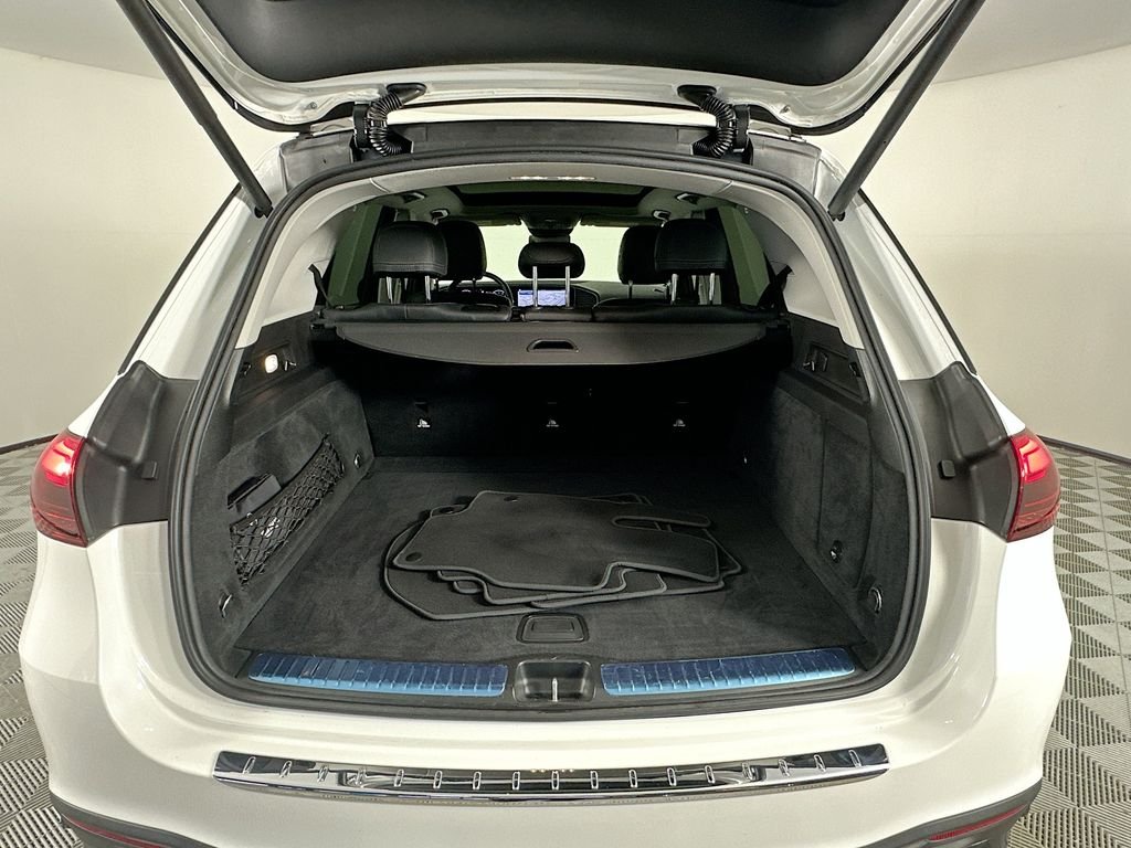 Certified Used 2024 White Mercedes-Benz GLE 450 image 27