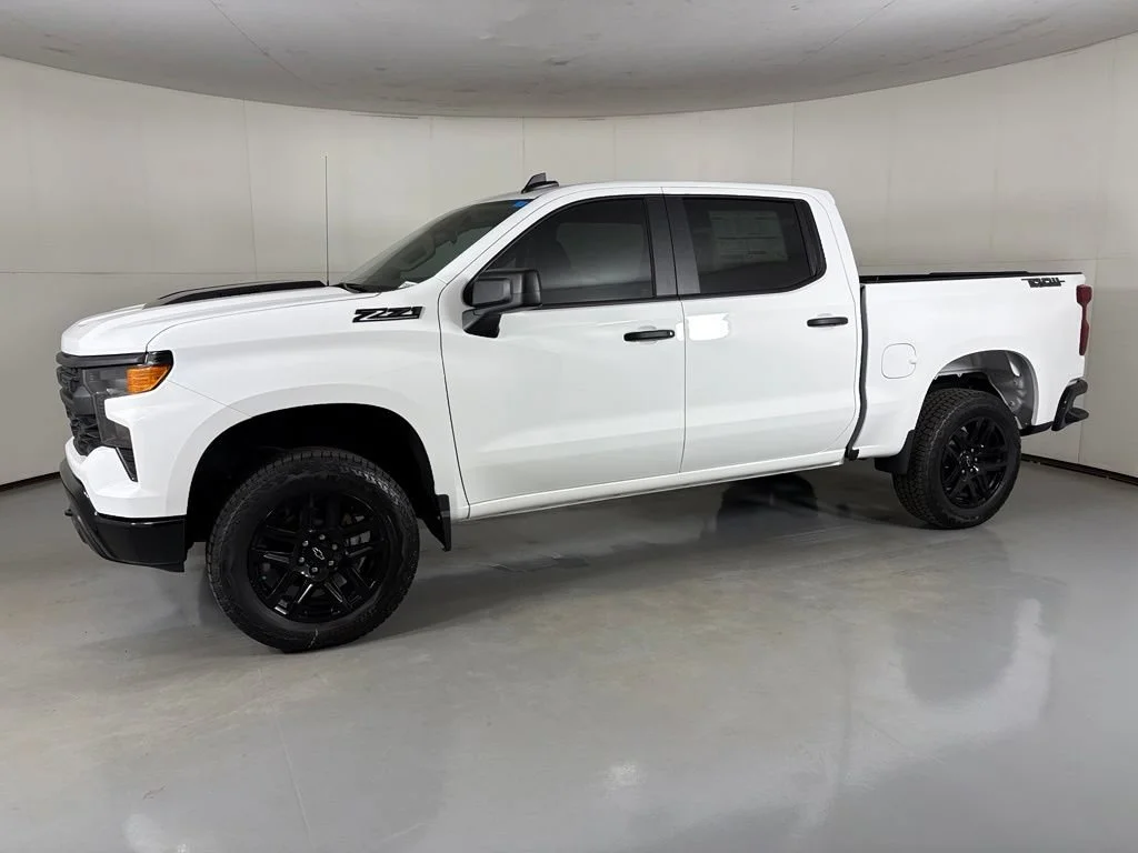 New 2026 Summit White Chevrolet Custom Trail Boss image 6